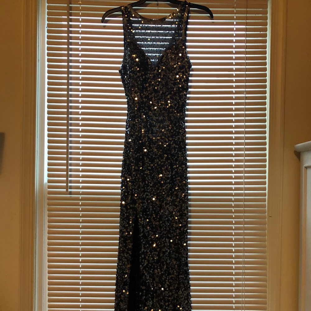 Elegant Primavera Sequined Prom Dress